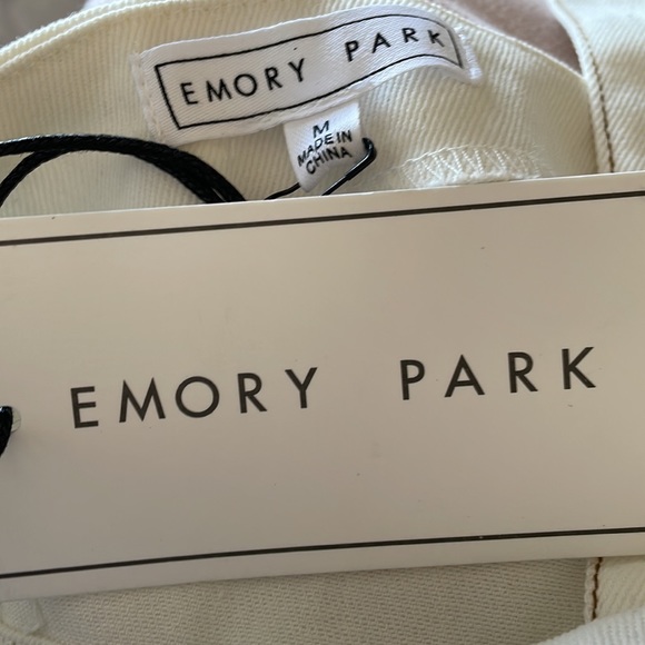 NWT Emory Park Button Crop Top - Picture 9 of 9